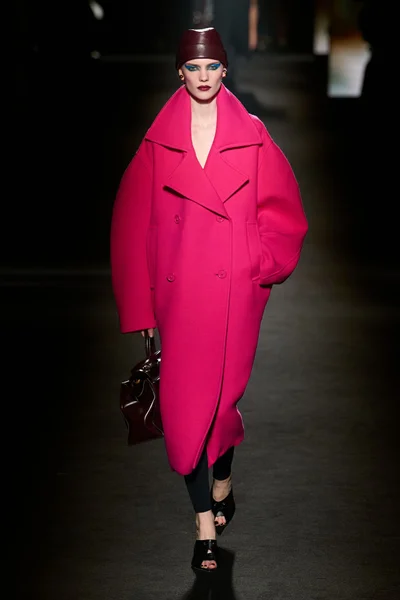 Look 42
